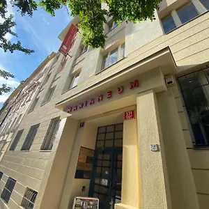 https://marianeum.praguehotelsweb.com